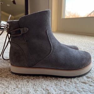 Merrell women’s boot